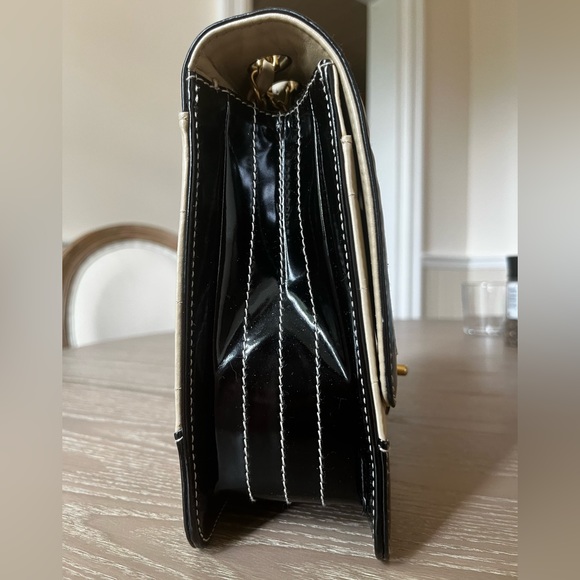 Chanel Square Quilt Flap Bag Vintage - Picture 7 of 16